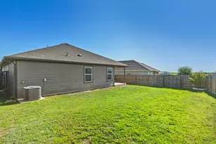725 Liard River Rd, Hutto, TX 78634 - Photo 20