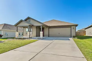 725 Liard River Rd, Hutto, TX 78634 - Photo 1