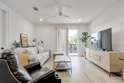 2709 E 5th Street #2305, Austin, TX 78702 - Photo 2