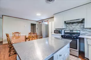 500 Blackjack St, Lockhart, TX 78644 - Photo 12