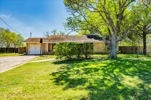 500 Blackjack St, Lockhart, TX 78644 - Photo 1