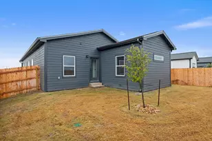 2027 Applewood Dr, Lockhart, TX 78644 - Photo 36