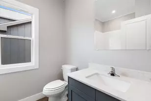 2027 Applewood Dr, Lockhart, TX 78644 - Photo 8