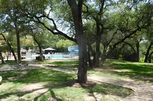 2670 Ravenwood Dr, Round Rock, TX 78665 - Photo 38