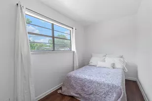 1013 N Colorado St, Lockhart, TX 78644 - Photo 20