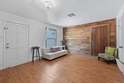 1013 N Colorado Street, Lockhart, TX 78644 - Photo 16