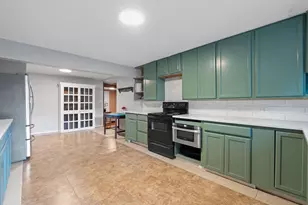 1013 N Colorado St, Lockhart, TX 78644 - Photo 12