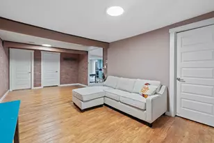 1013 N Colorado St, Lockhart, TX 78644 - Photo 6