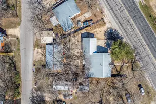 1013 N Colorado St, Lockhart, TX 78644 - Photo 22