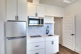 7601 Carver Ave, Austin, TX 78752 - Photo 6