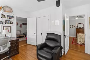 505 Lee St, Smithville, TX 78957 - Photo 6