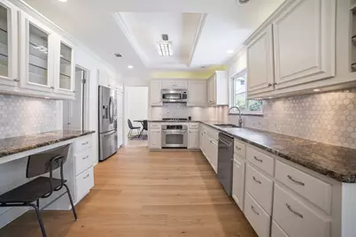 1702 Crested Butte Drive, Austin, TX 78746 - Photo 10