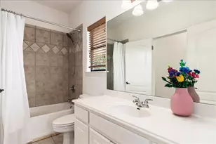 37 Autumn Oaks Dr, The Hills, TX 78738 - Photo 28