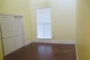 911 Keith Ln, Austin, TX 78705 - Photo 14