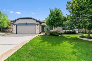 509 Davis Mountain Cir, Georgetown, TX 78633 - Photo 2