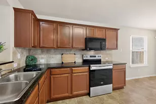 211 Lidell St, Hutto, TX 78634 - Photo 10