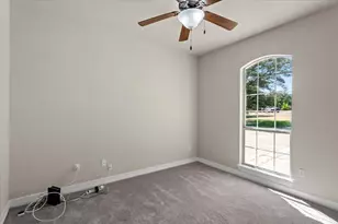 212 Neal Dr, Liberty Hill, TX 78642 - Photo 22