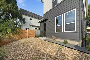 2216 Yellow Jacket Ln, Austin, TX 78741 - Photo 34