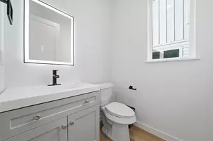2216 Yellow Jacket Ln, Austin, TX 78741 - Photo 10