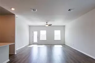 136 Holmby Dr, Hutto, TX 78634 - Photo 16