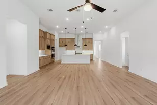 262 Muddy Crk Wy, Kyle, TX 78640 - Photo 8