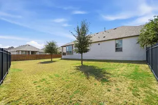 22601 Maidengrass Ln, Lago Vista, TX 78645 - Photo 30