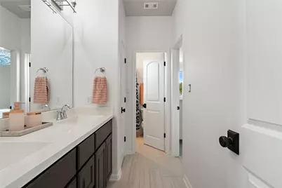 2829 Long Lasso Pass, Leander, TX 78641 - Photo 24