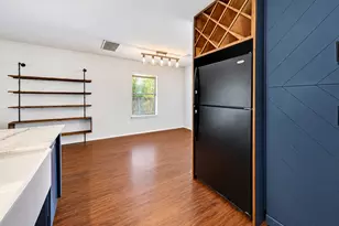 2415 Melissa Oaks Ln, Austin, TX 78744 - Photo 14