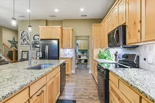 8305 Ozark Dr, San Marcos, TX 78666 - Photo 6