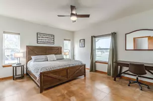 2551 Spring Valley Dr, Dripping Springs, TX 78620 - Photo 12