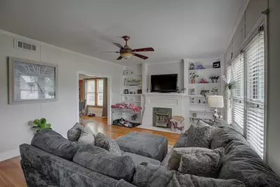 1708 Olive Street, Georgetown, TX 78626 - Photo 2