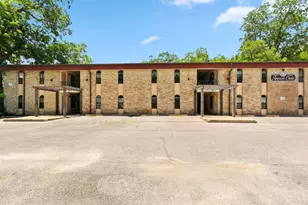 407 E 45th St, Austin, TX 78751 - Photo 2