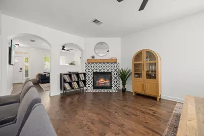 1812 Village Oak Court, Austin, TX 78704 - Photo 8