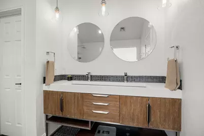 1812 Village Oak Court, Austin, TX 78704 - Photo 30