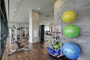 70 Rainey St, Austin, TX 78701 - Photo 36