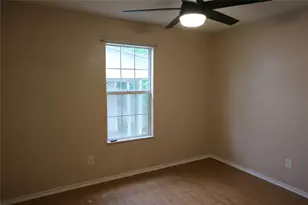 1778 Fm 1704, Elgin, TX 78621 - Photo 10