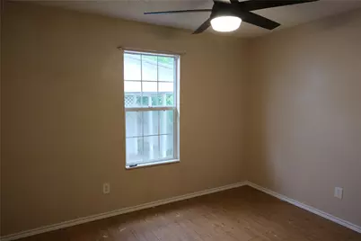 1778 Fm 1704 #C, Elgin, TX 78621 - Photo 10