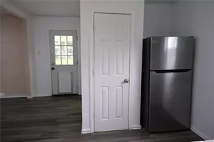 1778 Fm 1704, Elgin, TX 78621 - Photo 4