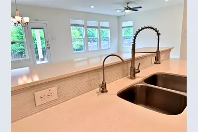 2101 Split Diamond Way #40, Round Rock, TX 78664 - Photo 8