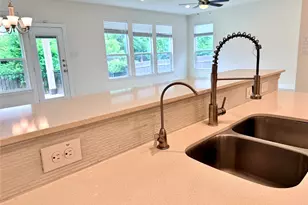 2101 Split Diamond Way, Round Rock, TX 78664 - Photo 8