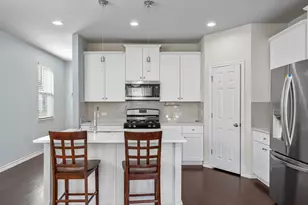 12104 Cimaizon Dr, Austin, TX 78725 - Photo 2
