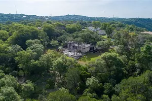 610 Lancelot Way, Austin, TX 78746 - Photo 2