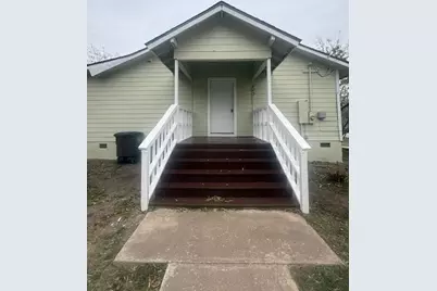 823 Monterrey Street, Lockhart, TX 78644 - Photo 2