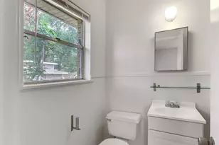 1800 Rhodes Rd, Austin, TX 78721 - Photo 8