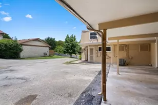 1813 Woodland Ave, Austin, TX 78741 - Photo 20