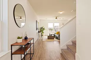 217 Boxwood Dr, Buda, TX 78610 - Photo 2