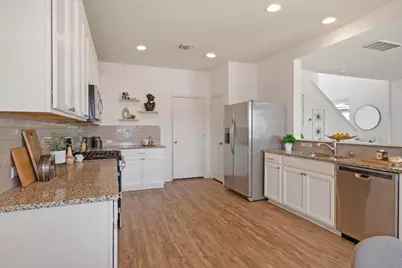 217 Boxwood Drive, Buda, TX 78610 - Photo 8