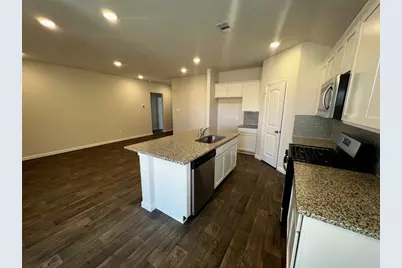 320 Belmont Place, Lockhart, TX 78644 - Photo 8