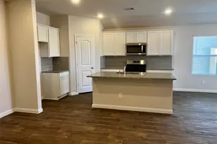 320 Belmont Pl, Lockhart, TX 78644 - Photo 6