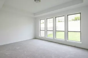 7002 Woodford Wy, Austin, TX 78744 - Photo 4